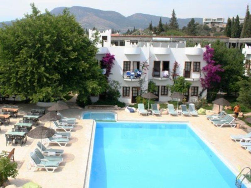 Safir Hotel Bitez Esterno foto